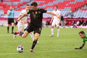 最炸裂的破纪录时刻！“世一锋”在德甲还有何追求？