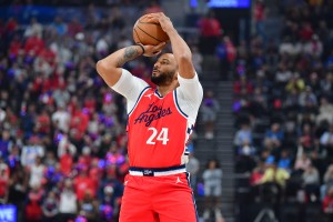 开云体育官方网站下载-Windhorst：热火得到鲍威尔的交易很划算 合同年的他会表现很出色