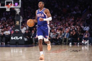 开云体育app下载-效率低！马克西25投仅7中拿到20分7助 三分8中2