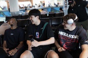 拓记：杨瀚森下赛季场均能有12分钟上场时间 中锋主要是他&amp;克林根